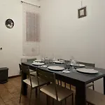 Historic Downtown 2 Bedrooms & Private Parking Apartment *