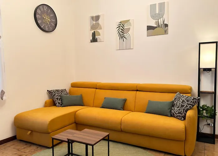 Historic Downtown 2 Bedrooms & Private Parking Apartman