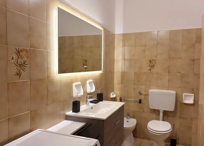 Apartman Historic Downtown 2 Bedrooms & Private Parking