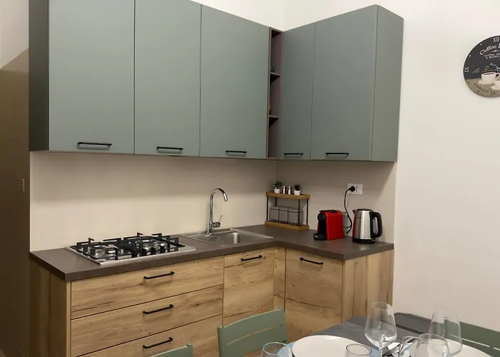 Historic Downtown 2 Bedrooms & Private Parking Apartman