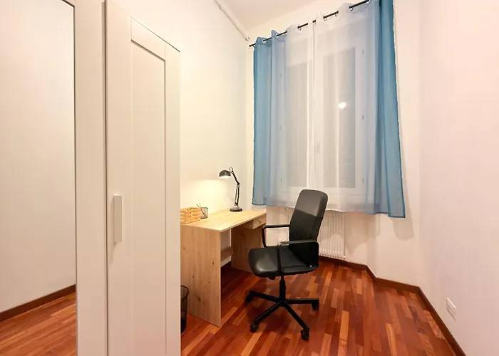 Historic Downtown 2 Bedrooms & Private Parking